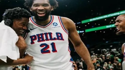 切尔西球迷在糟糕开局中感受波切蒂诺的深切关注